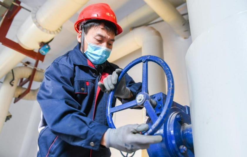 【守牢“一排底线”】权属供热企业全面开展“冬病夏治”供热检修工作